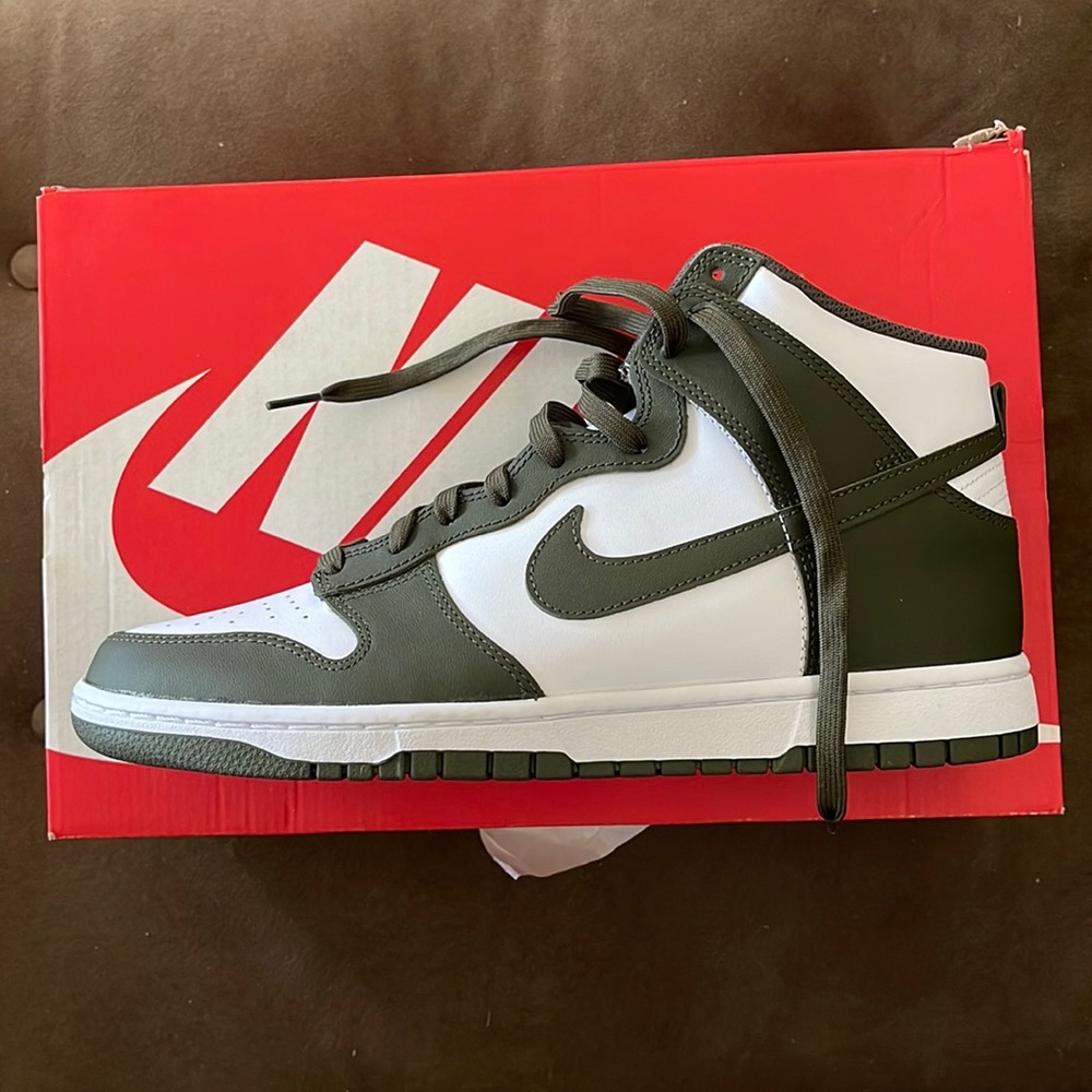 Nike Dunks Hi Retro white/cargo khaki